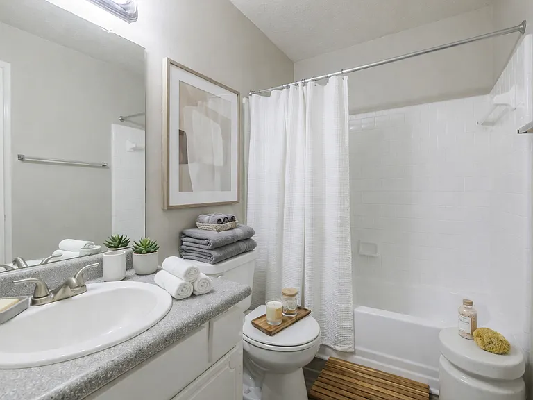 Premier Club Living Apartments in Union City, GA | Spacious Pet-Friendly Apartments Near I-85 — Photo 55