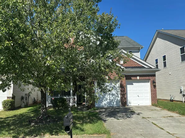 6317 Woodland Commons Dr, Charlotte, NC 28269