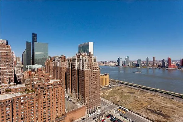 Rented by Mirador Real Estate | media 56