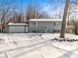 N5092 Larry Rd, New London, WI 54961