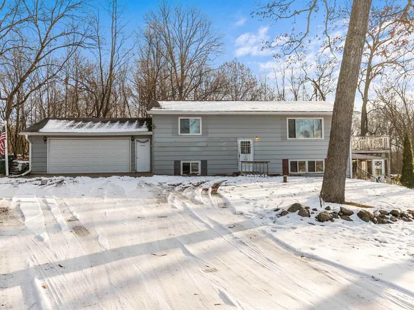 N5092 Larry Rd, New London, WI 54961