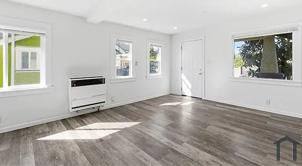 350 E 60th St — Photo 1