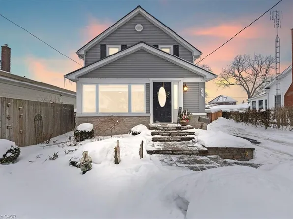 3547 Strang Dr, Niagara Falls, ON L2G 6K5