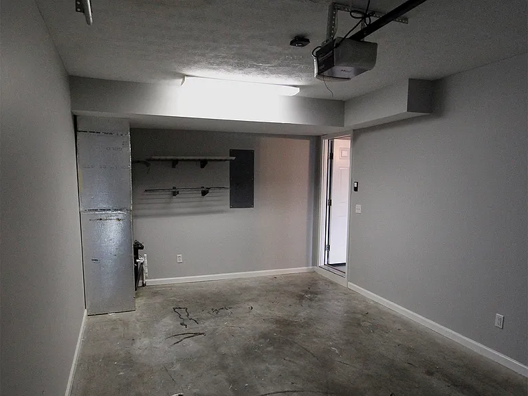 561 Hampton Way #1 — Photo 21