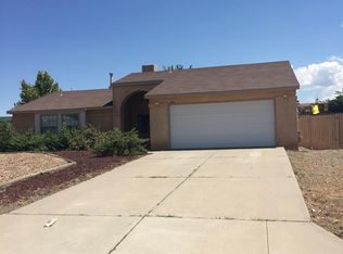 1744 Powder River Dr NE, Rio Rancho, NM 87144