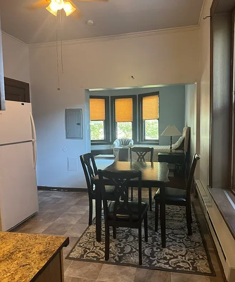 1039 Penn St #2F — Photo 6