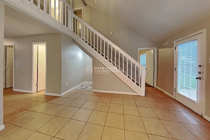 3 bed, 2.5 bath, 1621 sqft, $1,875 — Photo 4
