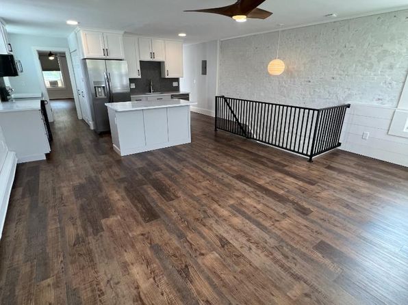 59 Temple St APT C