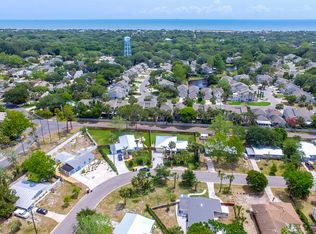 680 Sailfish Dr E, Atlantic Beach, FL 32233