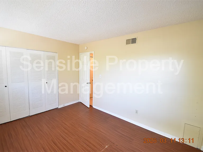3910 44th St N #C9 — Photo 15