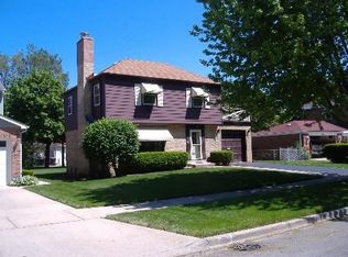 9515 Le Claire Ave, Skokie, IL 60077