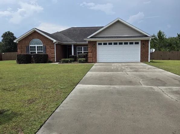132 Bulloch Ct, Hinesville, GA 31313