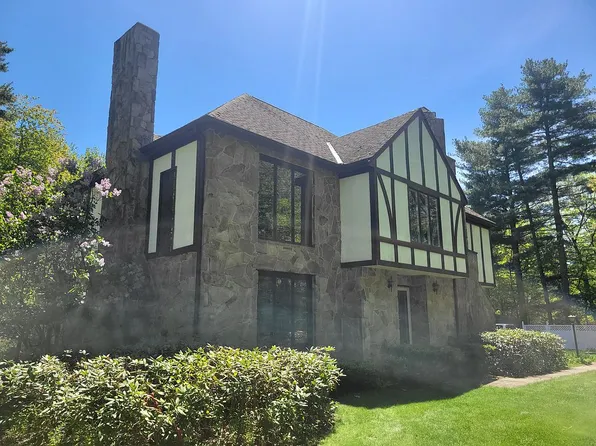 23 Carr Rd, Berlin, MA 01503