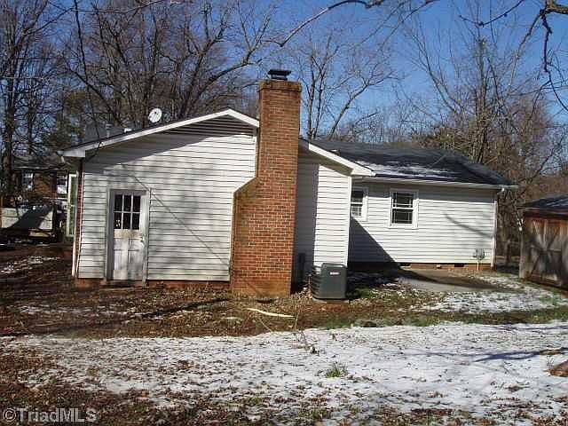2nd image of 2405 Seattle Dr