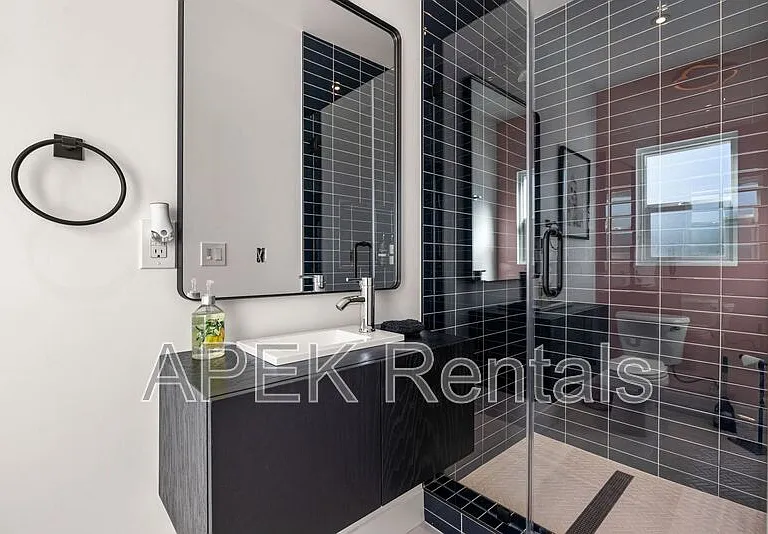 2325 N Girasol Ave — Photo 10