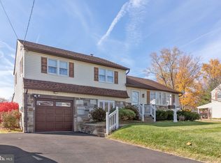 975 Howard Rd, Warminster, PA 18974