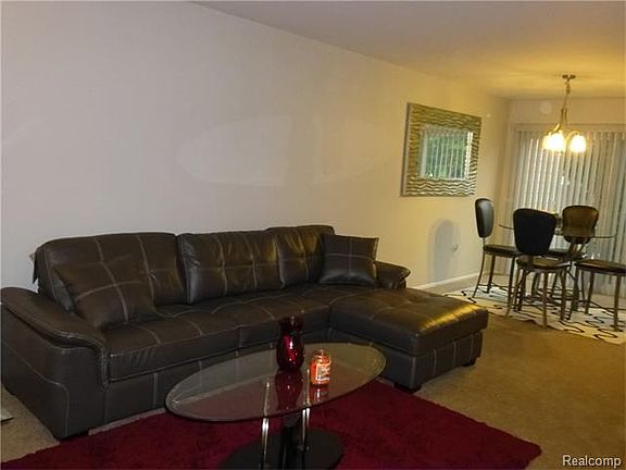4th image of 22883 Cranbrooke Dr #379