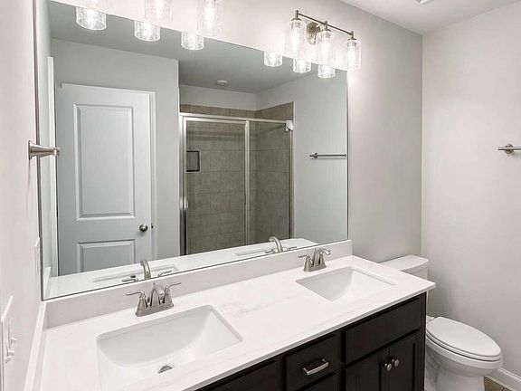 5th image of 3320 Hedgeway Ct