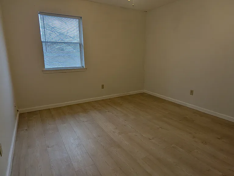 1002 Charisse St #C — Photo 6