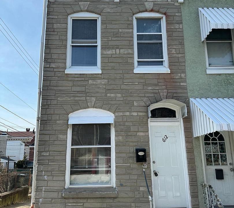 1st image of 612 Locust St