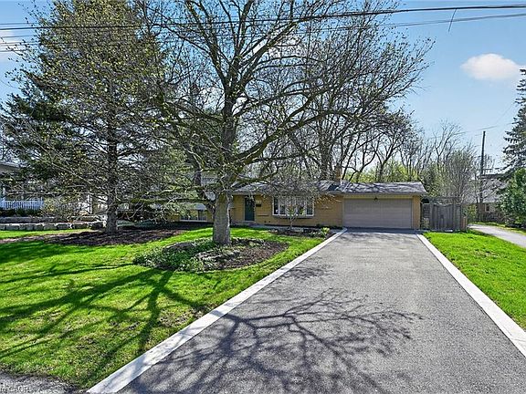 3rd image of 172 Taylor Rd