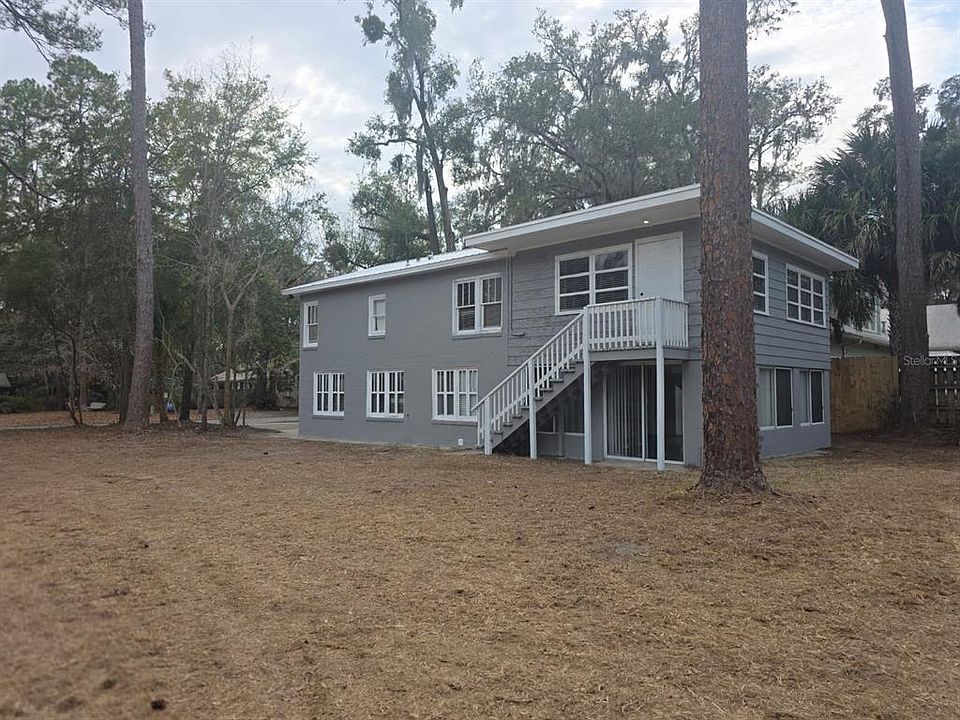 1st image of 710 NE 11th Ave