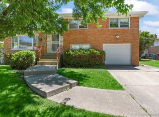 98 Holbrook Rd, Chicago Heights, IL 60411