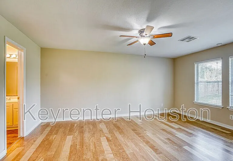 9410 Stoneridge Canyon Ln — Photo 4