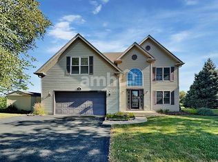 411 Dover Ct N, Yorkville, IL 60560