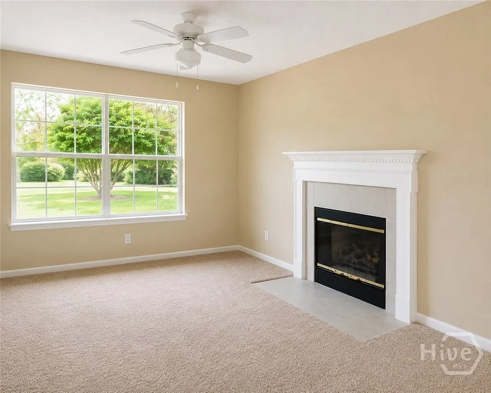 3 bed, 2.0 bath, 1741 sqft, $1,850 — Photo 2