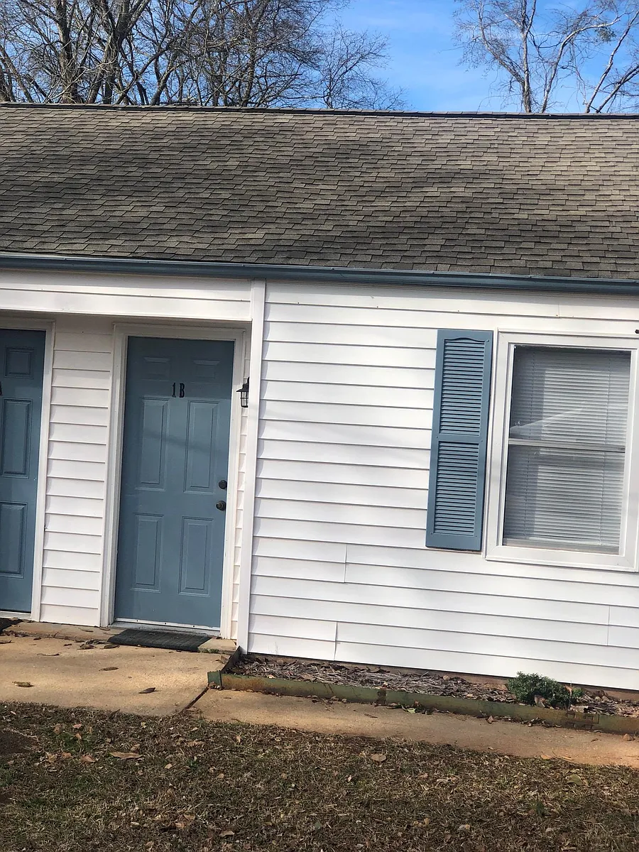 Photo 1 of 7 - 68 Cedar Hill Cir #1A - Watkinsville, GA Primary Photo - 68 Cedar Hill Cir #1A