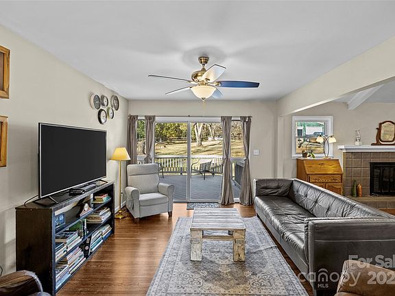 5th image of 1419 Marlwood Cir
