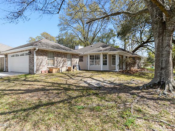2nd image of 11234 Creek Dr