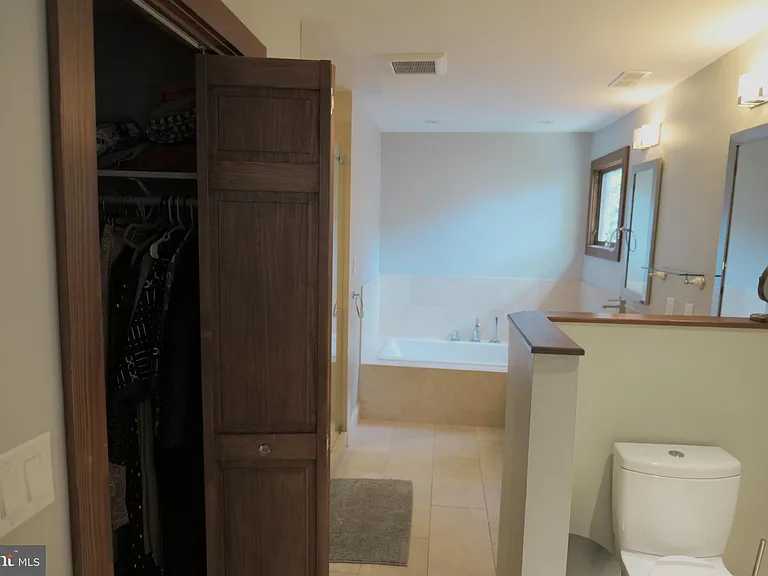 4536 Fairfield Dr — Photo 22