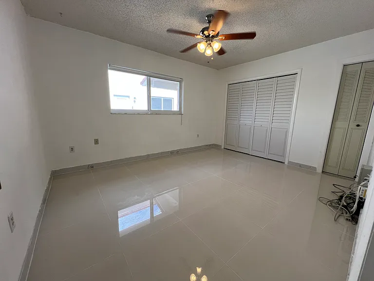 821 NW 23rd Ave — Photo 10