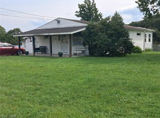 413 New England Ridge Rd, Washington, WV 26181