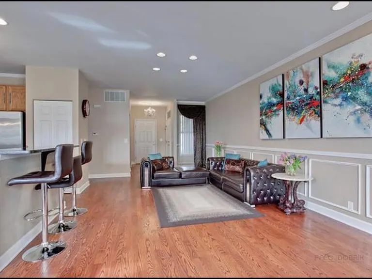 1903 Crenshaw Cir — Photo 17