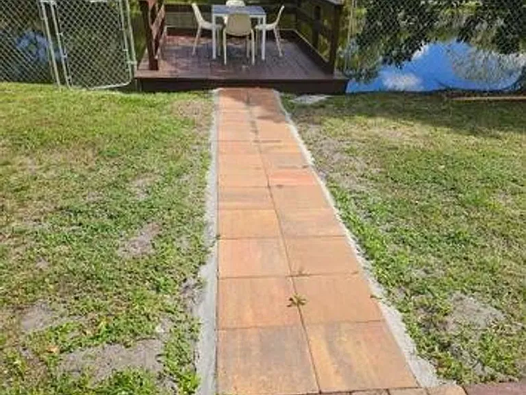 750 SW 55th Ave — Photo 11