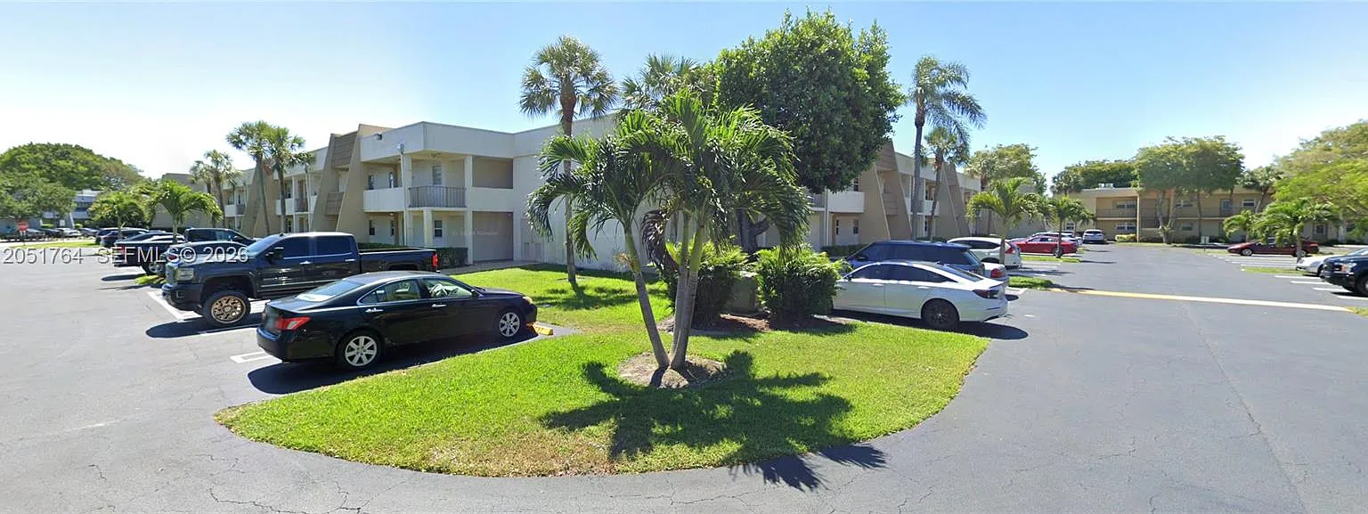 Lago Del Rey Condo — Photo 2