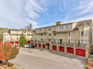 710 N Dockside Cir UNIT F1, Suttons Bay, MI 49682