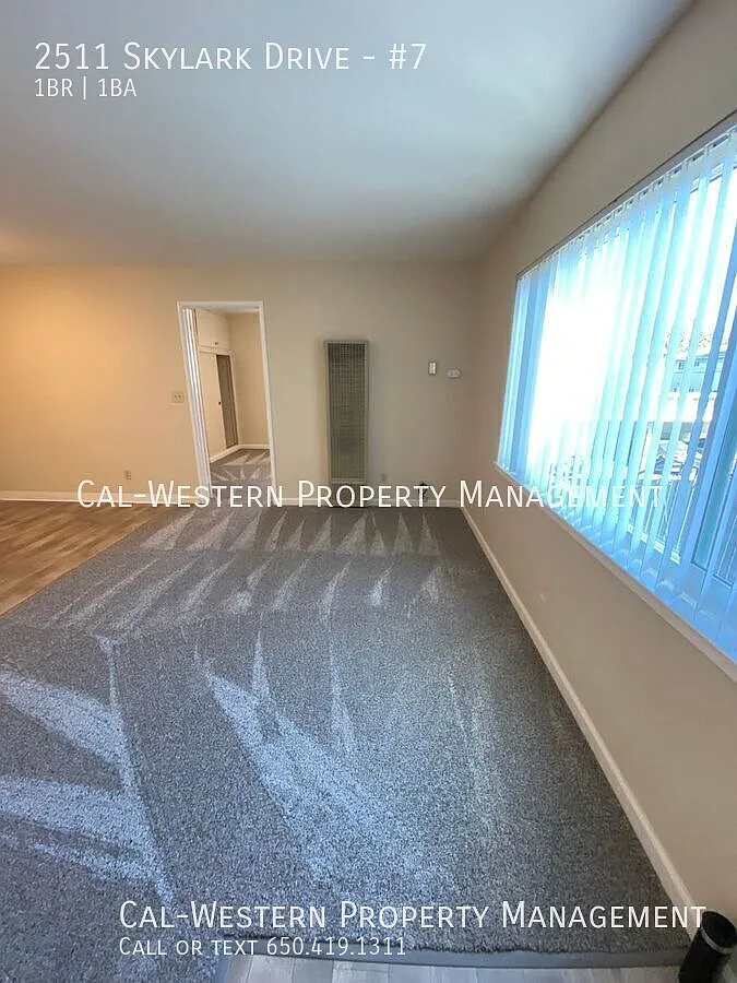 Remodeled 1 bed 1 bath apartment available now — Photo 2