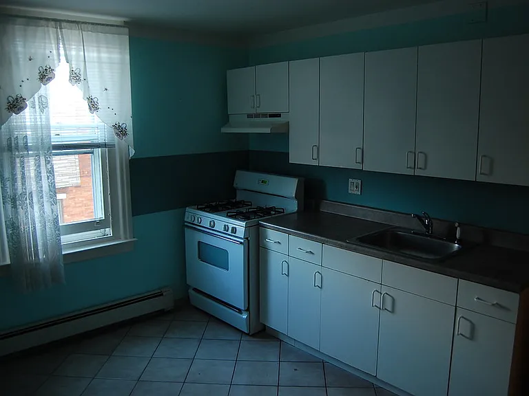 3246 Cedar St #B — Photo 8