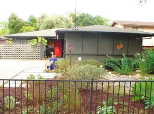 1970 Santa Rosa Ave, Pasadena, CA 91104