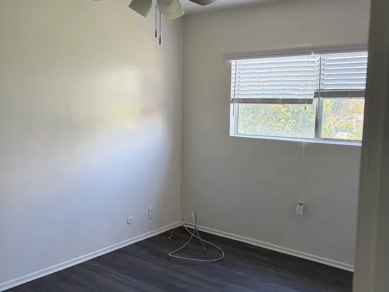 14117 Anderson St #6 — Photo 5