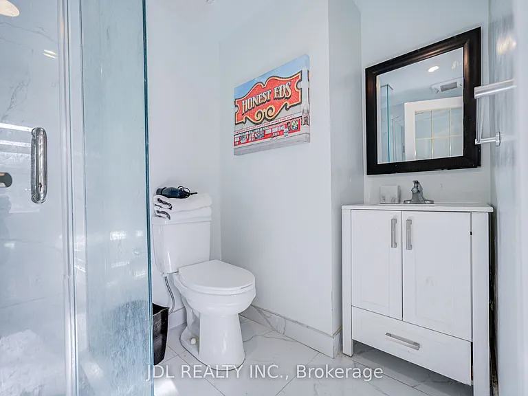 5 Sorauren Ave #3 — Photo 17