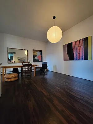 Rented by EXR | media 10