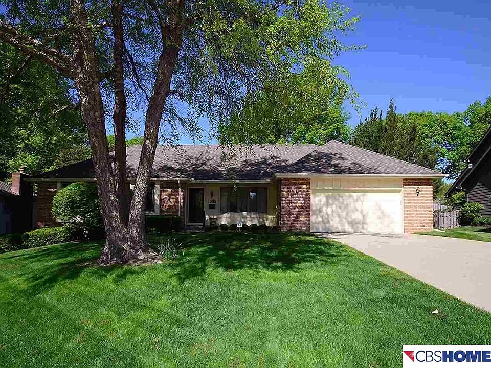1st image of 1038 N 127th Ave