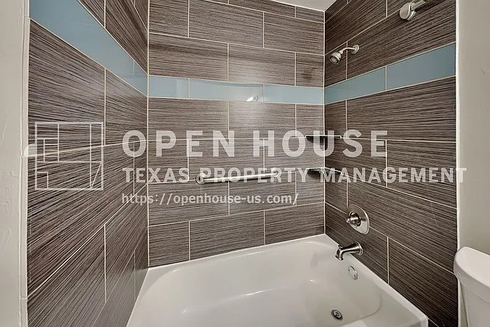 1206 Hillwood Way — Photo 17