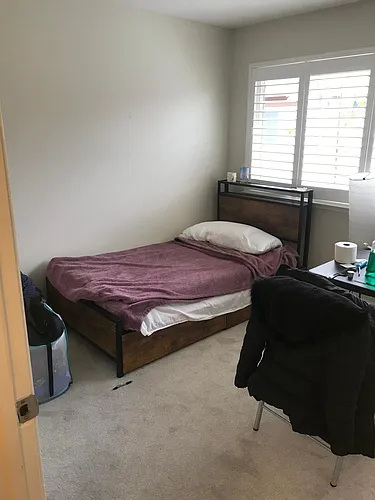 1359 Phelps Ave #8-A Photo 1