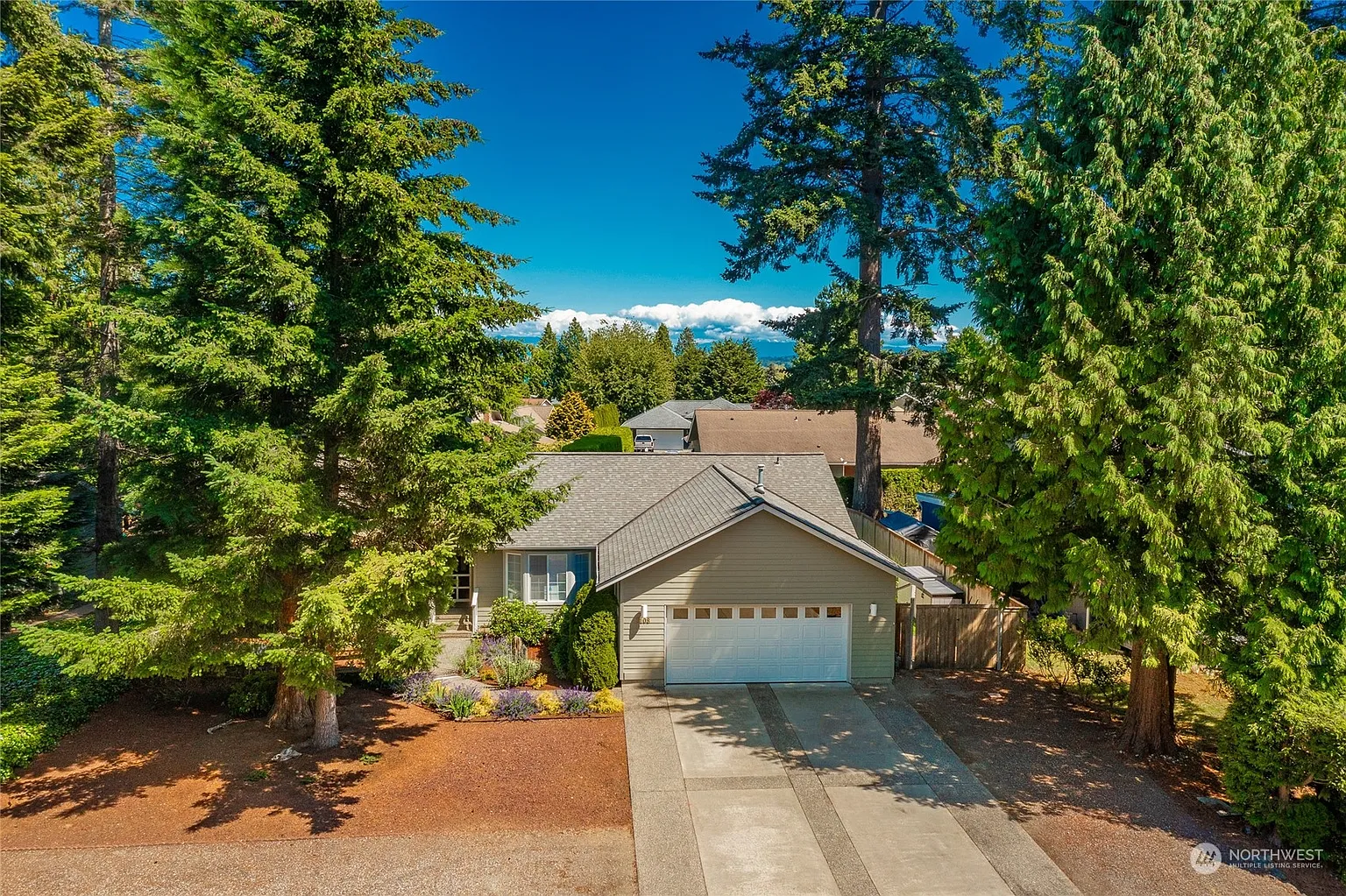 8108 Quinault Road photo 1